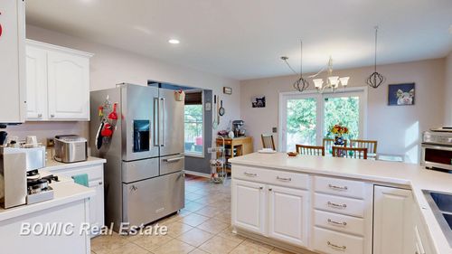 7871 Oak Ct, Birch Run, MI, 48415-9265 | Card Image