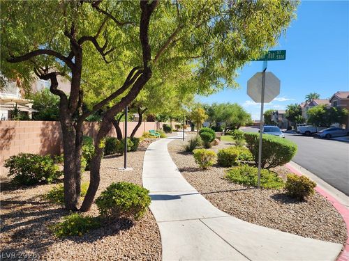 5395 Champion Run St, Las Vegas, NV, 89113-1848 | Card Image