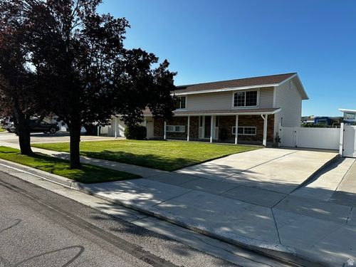 1102 E Sleepy Hollow Ln, Sandy, UT, 84094-3728 | Card Image