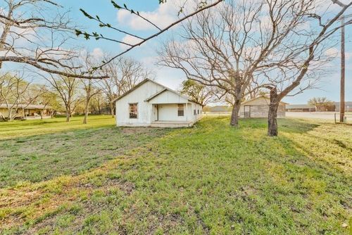 213 S Atwood Street, Boyd, TX, 76023 | Card Image