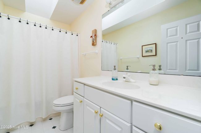 6042 Dolphin Rd, House other with 3 bedrooms, 2 bathrooms and 2 parking in Oriental NC | Image 34