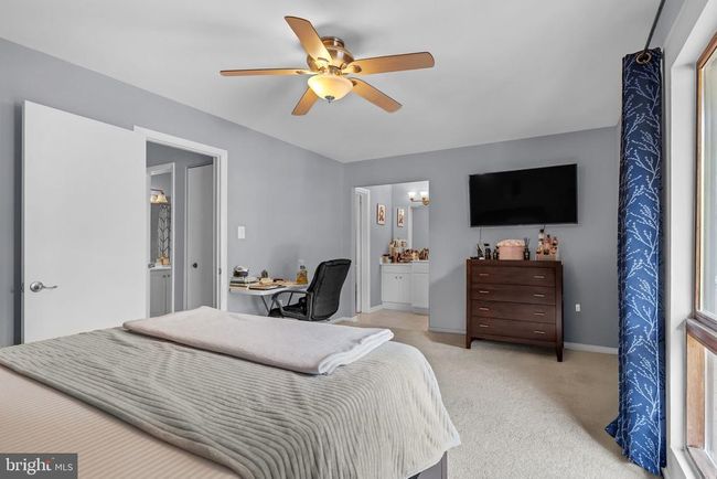 2310 Glade Bank Way, Townhouse with 3 bedrooms, 3 bathrooms and null parking in RESTON VA | Image 11