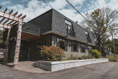 5098 State Route 23, Windham, NY, 12496-5404 | Card Image