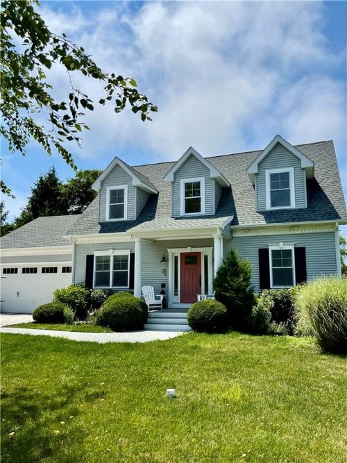 21 Helm St, Jamestown, RI, 02835-2628 | Card Image