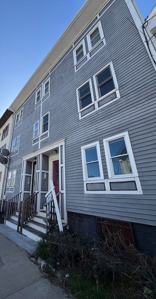 8 Leeds St, Boston, MA, 02127 | Card Image