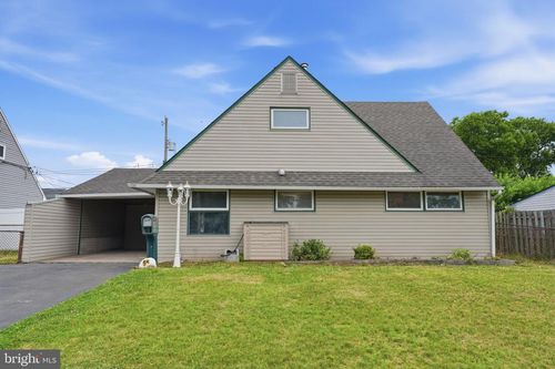 55 Nature Ln, LEVITTOWN, PA, 19054-3803 | Card Image