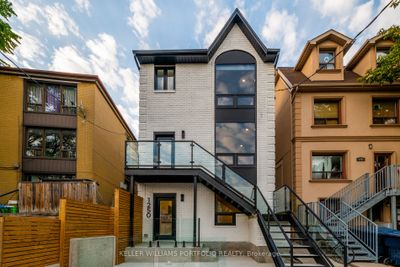 1250 Davenport Rd, Home with 4 bedrooms, 4 bathrooms and 4 parking in Toronto ON | Image 1