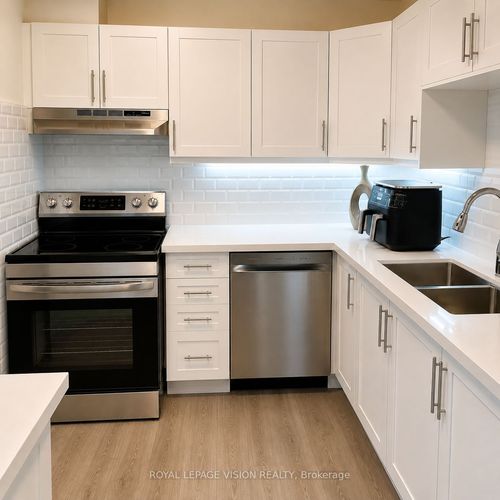 205-895 Kennedy Rd, Scarborough, ON, M1K2E9 | Card Image