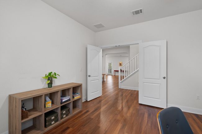 7609 Lazy Creek Dr, House other with 3 bedrooms, 3 bathrooms and 4 parking in Austin TX | Image 4