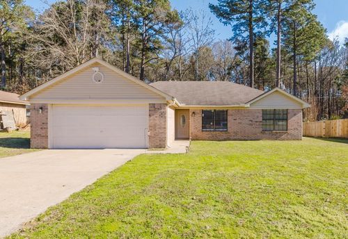 109 Honeysuckle Hills Dr, Redfield, AR, 72132-9371 | Card Image