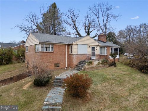 2944 Terrace Dr, CHEVY CHASE, MD, 20815-3808 | Card Image