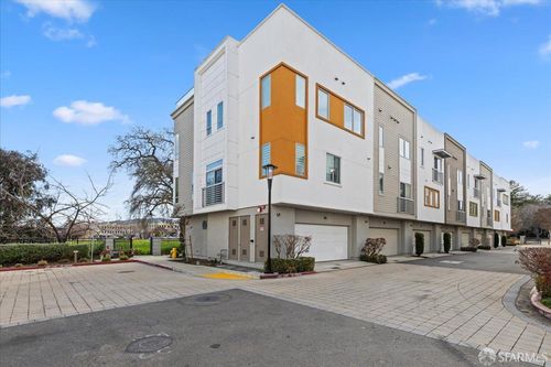 7991 Regional Cmn, Dublin, CA, 94568-2922 | Card Image