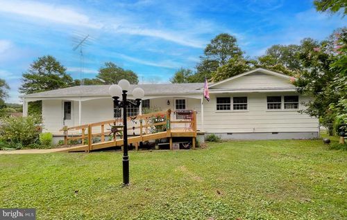 38186 Beach Rd, Coltons Point, MD, 20626-2124 | Card Image