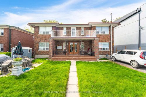 19 Roseland Dr, Etobicoke, ON, M8W1Y3 | Card Image