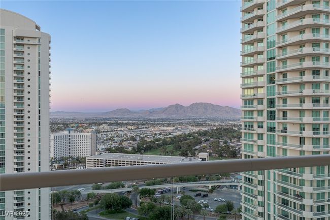 UNIT-2502 - 2877 Paradise Rd, Home with 3 bedrooms, 3 bathrooms and 1 parking in Las Vegas NV | Image 77