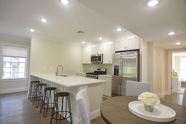 UNIT-2 - 56 Cedar St, Condo with 3 bedrooms, 2 bathrooms and 1 parking in Boston MA | Image 9