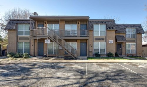 411 S Dooley St, Grapevine, TX, 76051-5453 | Card Image