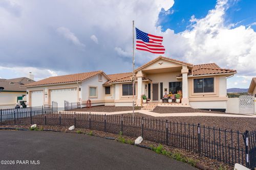 1550 N Overlook Dr, Dewey-Humboldt, AZ, 86327-5335 | Card Image