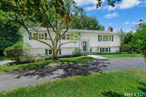 6 Webster Pl, Newtown, CT, 06470-1827 | Card Image