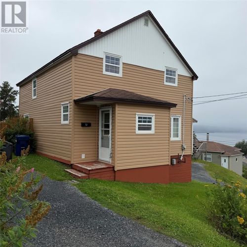 32 Fudges Road, Corner Brook, NL, A2H2B9 | Card Image