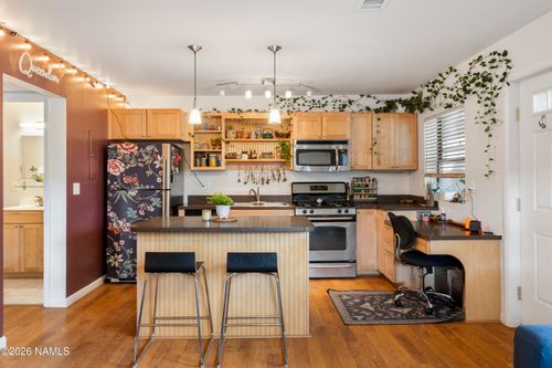 5-110 E Dale Ave, Flagstaff, AZ, 86001-4662 | Card Image