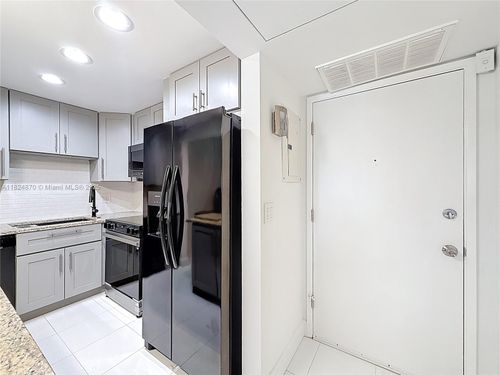 apt-311-101 E Mcnab Rd, Pompano Beach, FL, 33060-9274 | Card Image