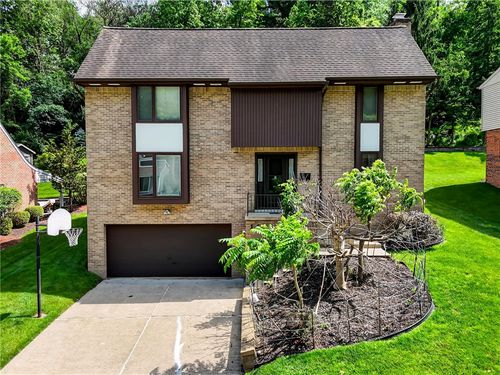 167 Black Oak Dr, Pittsburgh, PA, 15220 | Card Image