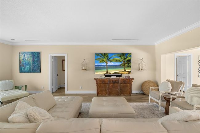 926 Pebble Ln, House other with 3 bedrooms, 2 bathrooms and null parking in Indian River Shores FL | Image 7