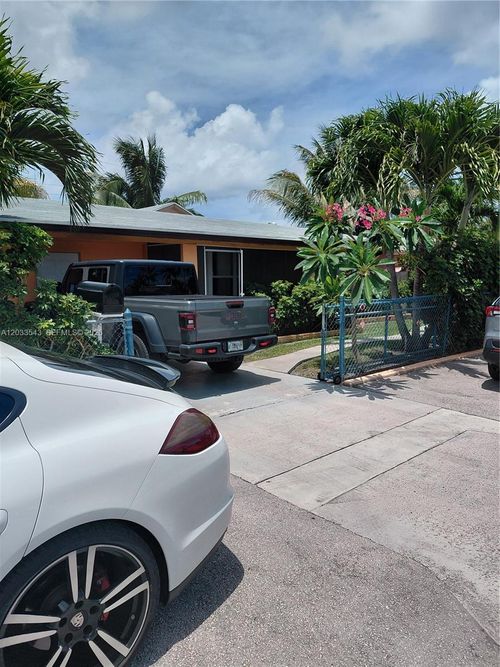 1307 Flamingo Dr, Lantana, FL, 33462-1403 | Card Image