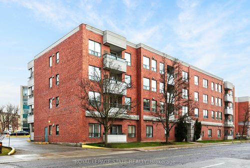 101-8 Main St, Dundas, ON, L9H2P6 | Card Image