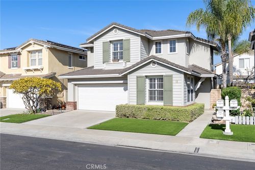 11 Springwater Dr, Buena Park, CA, 90621-1676 | Card Image