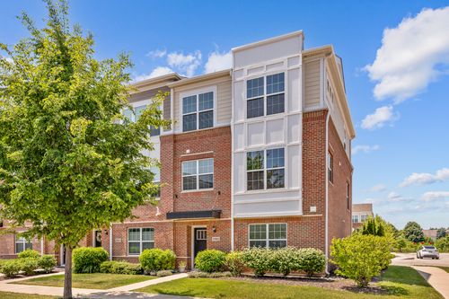 2961 Reflection Dr, Naperville, IL, 60564-8266 | Card Image