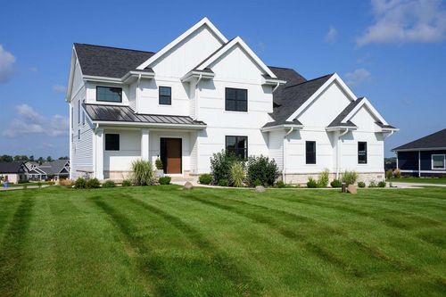 6629 Morning Dew Ln, Sun Prairie, WI, 53590-9242 | Card Image