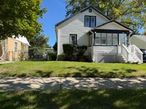5754 N 41st St, Milwaukee, WI, 53209-3927 | Card Image