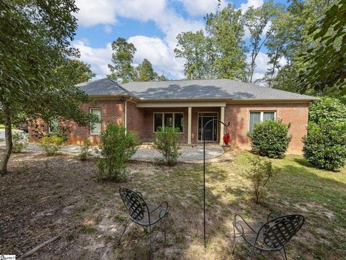 107 Coachman Dr, Simpsonville, SC, 29681-4212 | Card Image