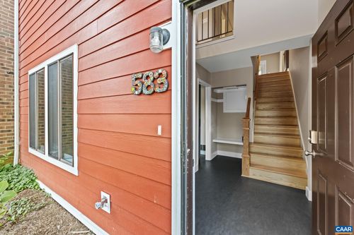 583 Southampton Ct, CHARLOTTESVILLE, VA, 22901-3767 | Card Image