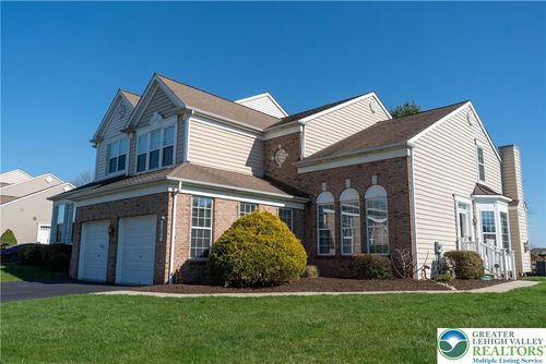 5284 High Vista Dr, Orefield, PA, 18069-9116 | Card Image