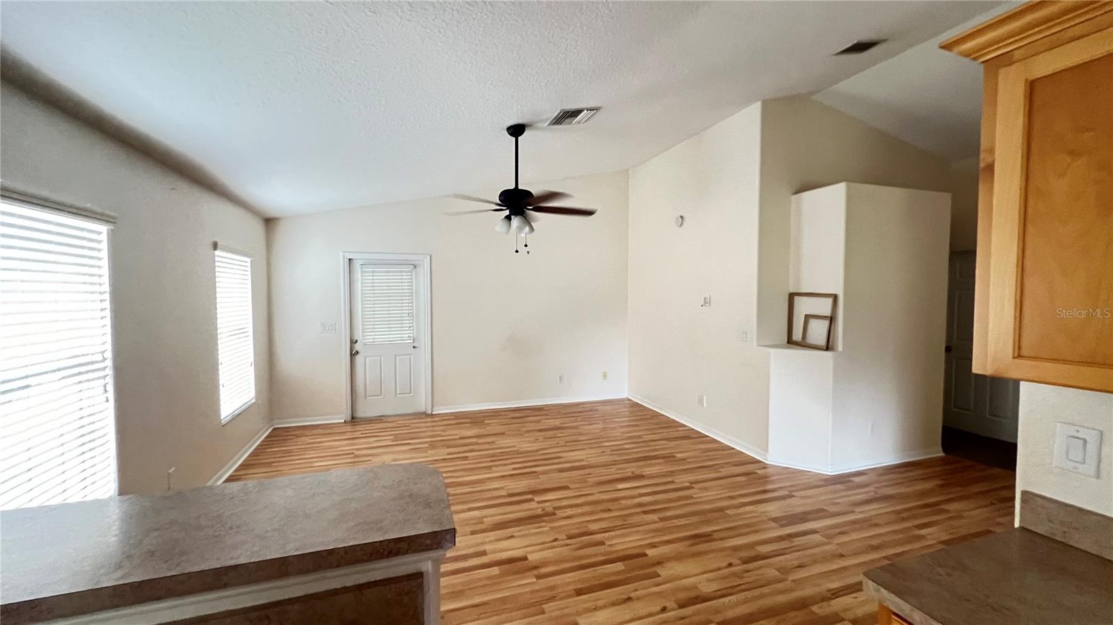 Residential in AUBURNDALE 3