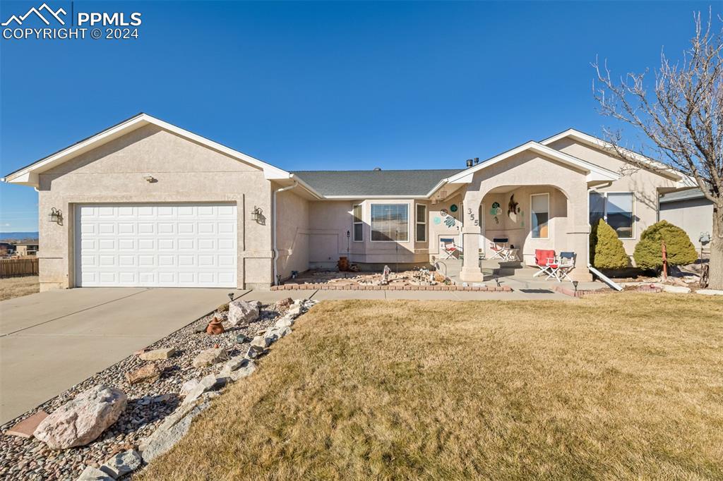 Baldwyn Dr, Pueblo, CO 81007