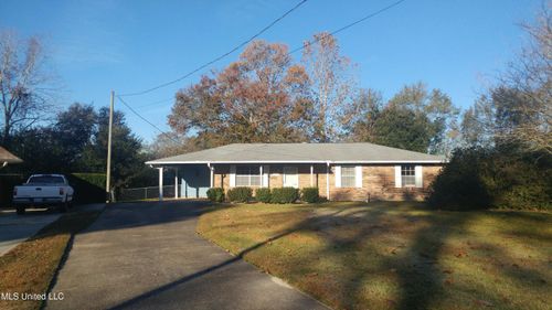 11072 E Dogwood Dr, Gulfport, MS, 39503-3909 | Card Image