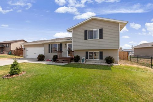 104 Maxwell Dr, Box Elder, SD, 57719-4302 | Card Image