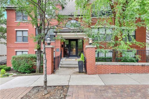 apt-204-915 Washington St, Kansas City, MO, 64105-2255 | Card Image