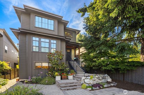 8841 Dibble Ave Nw, Seattle, WA, 98117-3252 | Card Image