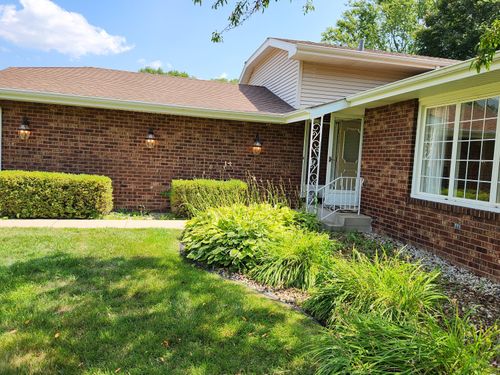638 Hillside Dr, Dyer, IN, 46311-2330 | Card Image