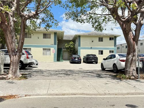 8-10765 Sw 4th St, Miami, FL, 33174-7406 | Card Image