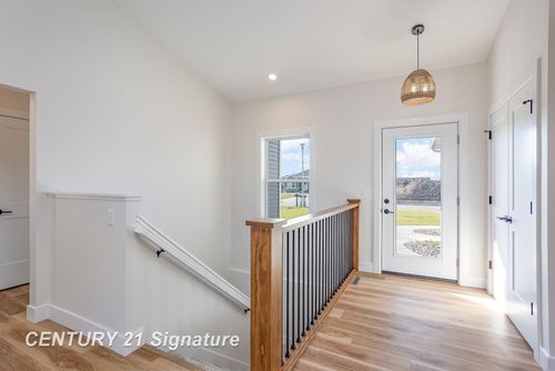 5874 Diamond Meadows Ln, Freeland, MI, 48623-9159 | Card Image