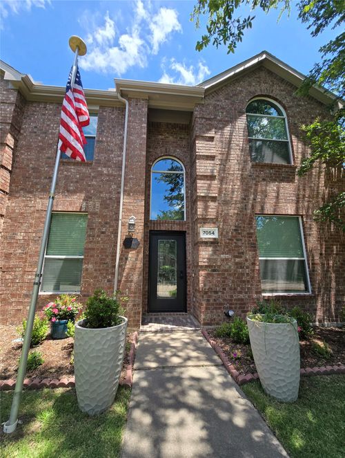 7054 Chinquapin Dr, Frisco, TX, 75033-3843 | Card Image