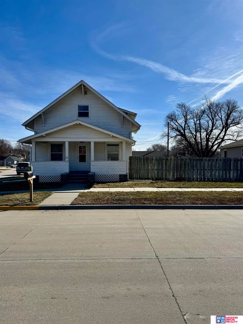 130 N Nebraska Ave, York, NE, 68467-3658 | Card Image
