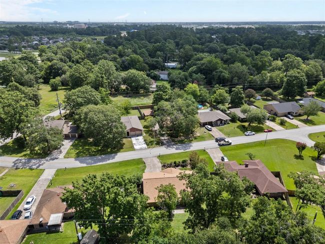 21807 Glenbranch Dr, House other with 3 bedrooms, 2 bathrooms and 2 parking in Spring TX | Image 5