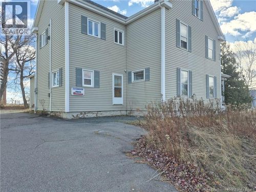 480 St Peter Ave, Bathurst, NB, E2A2Y2 | Card Image